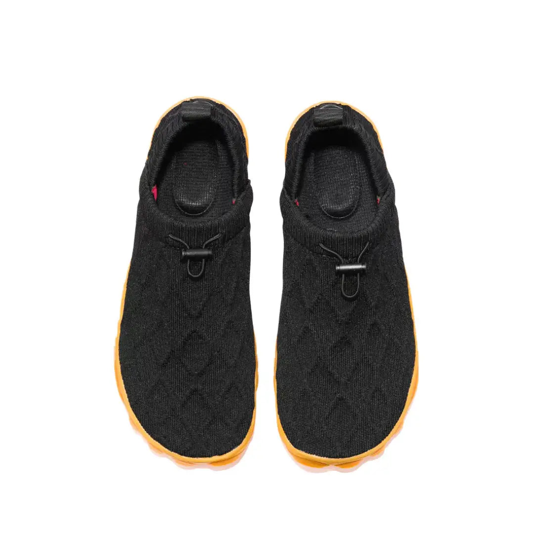 Chaussures de récupération à enfiler